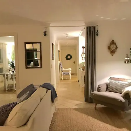Apartment In Grandvaux Cully