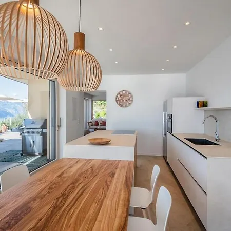 In Grandvaux Apartment *